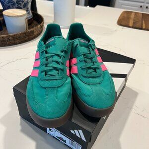 Addidas Barreda Decode green and pink Ladies SNEAKERS TENNIS SHOES  SZ10